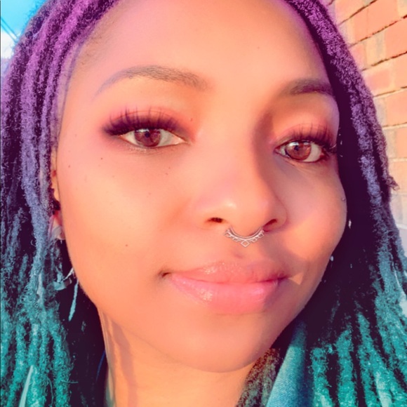 Meet your Posher, Rechee - Picture 1 of 1